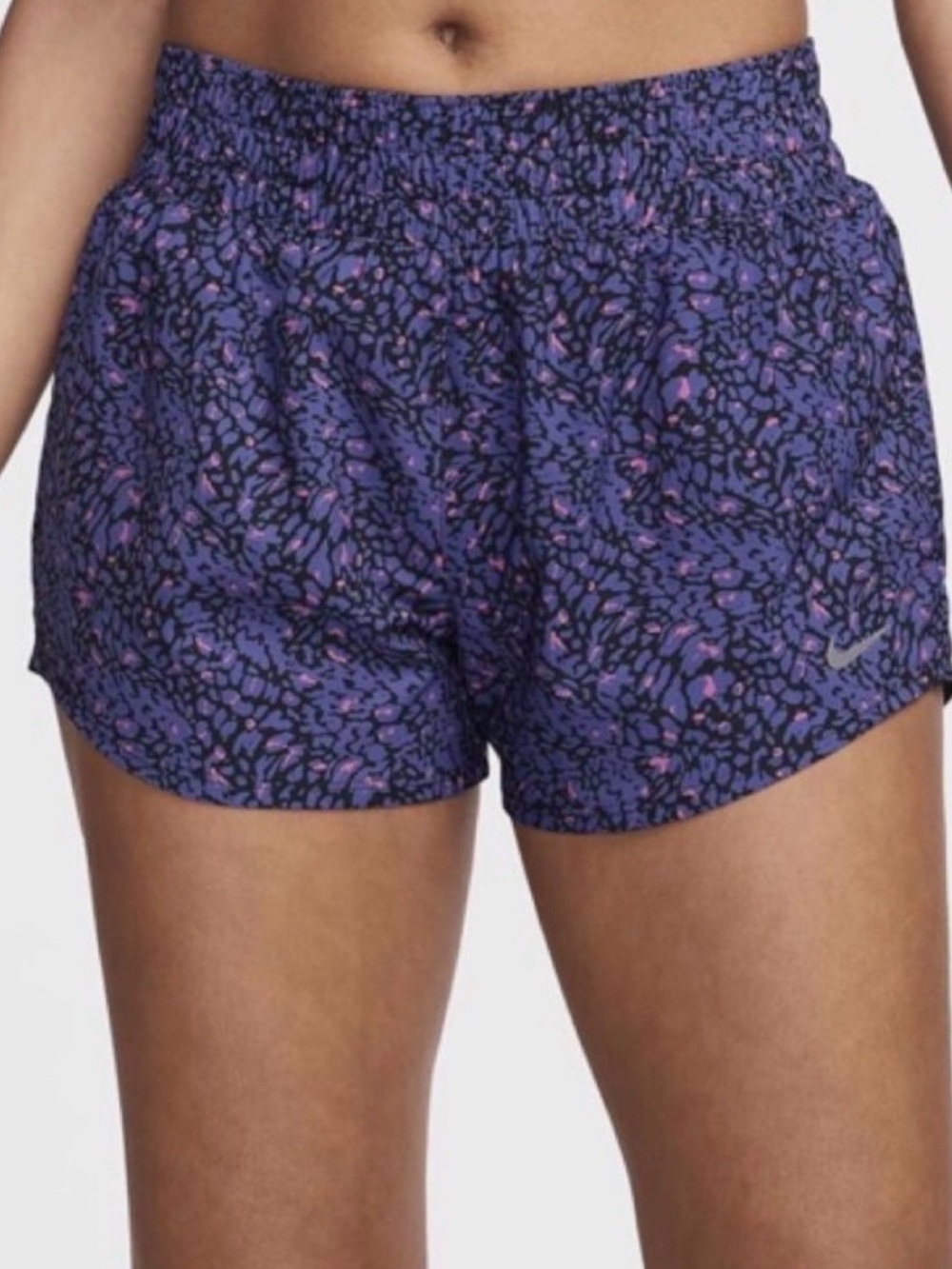 Nike women’s dri fit mid rise 3” inseam brief lined shorts purple black medium